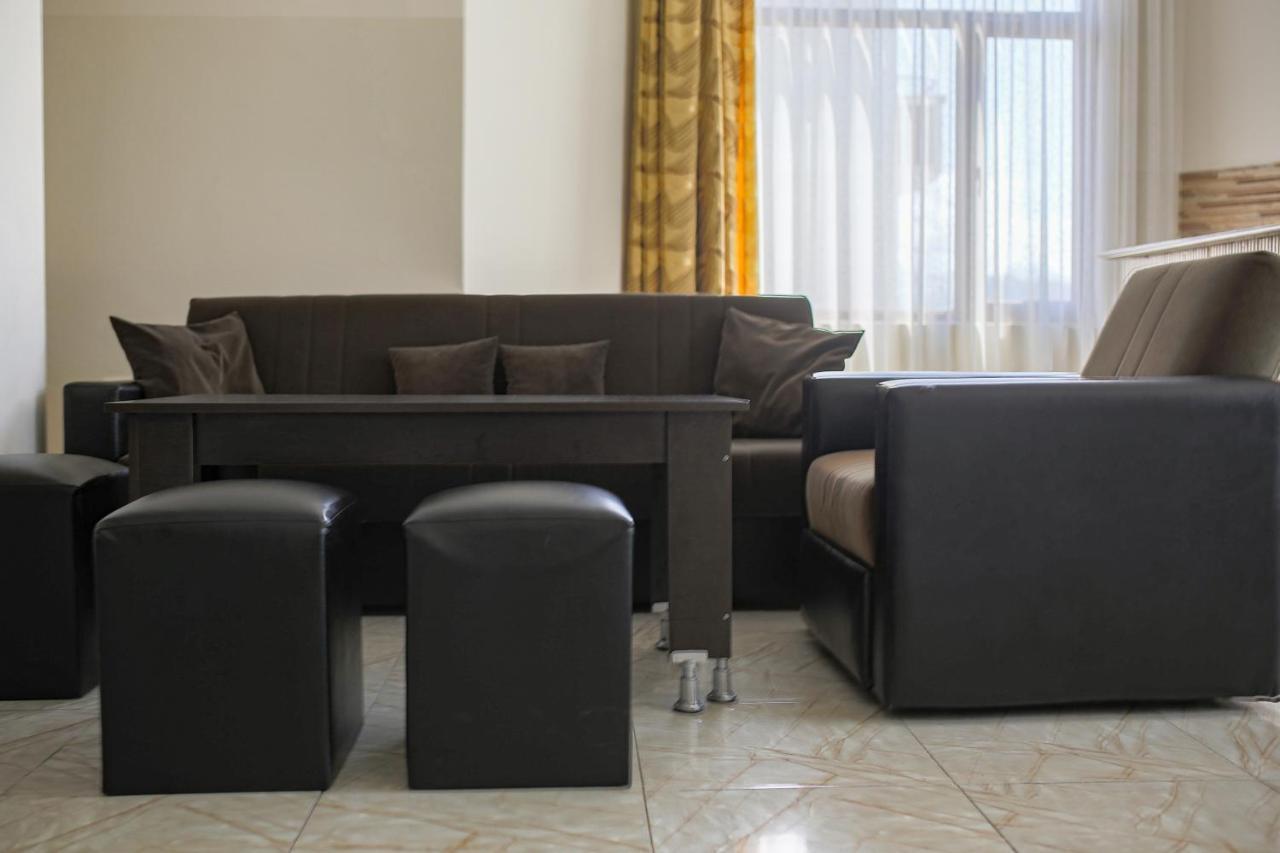 Apartments 37B Batumi Exteriör bild